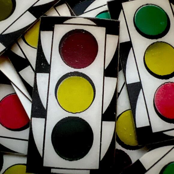 Huge Lot of 25 Traffic Light 1950's Small 1" Vari-Vue Flicker Lenticulars NOS - Picture 6 of 7